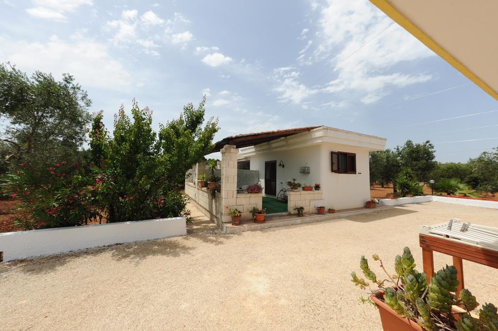 B&B Il Giardino Degli Ulivi Торе Санта Сабина Екстериор снимка